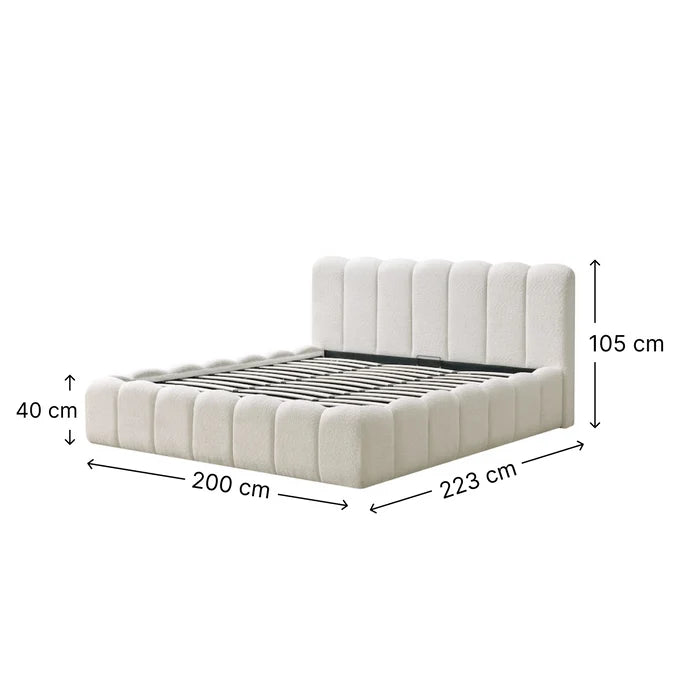 Cloud Bett mit Boucle & Creme