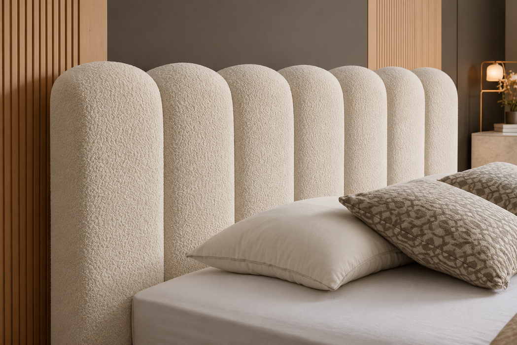 Cloudy Bett in Boucle & Creme