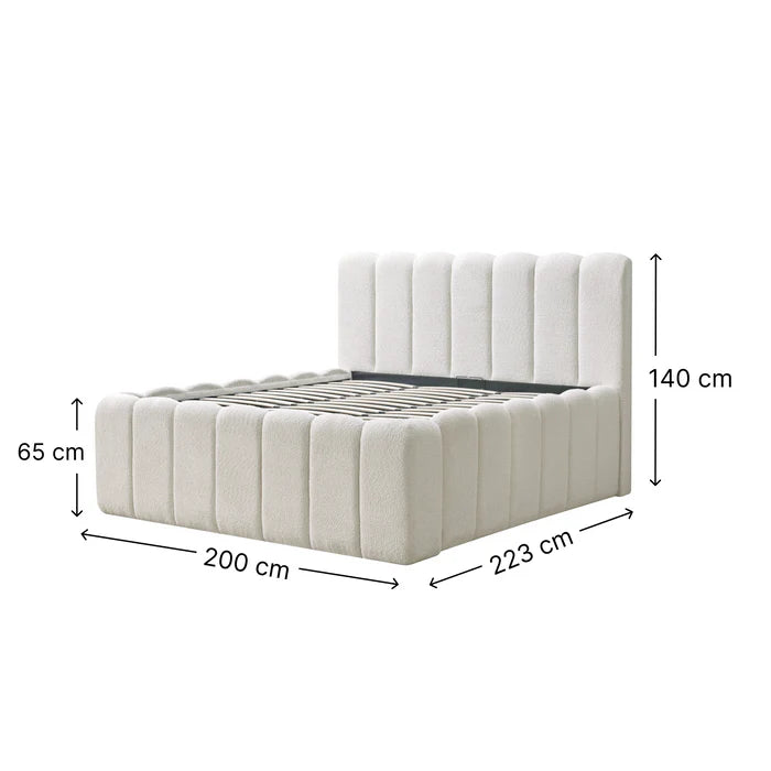 Cloudy Bett in Boucle & Creme