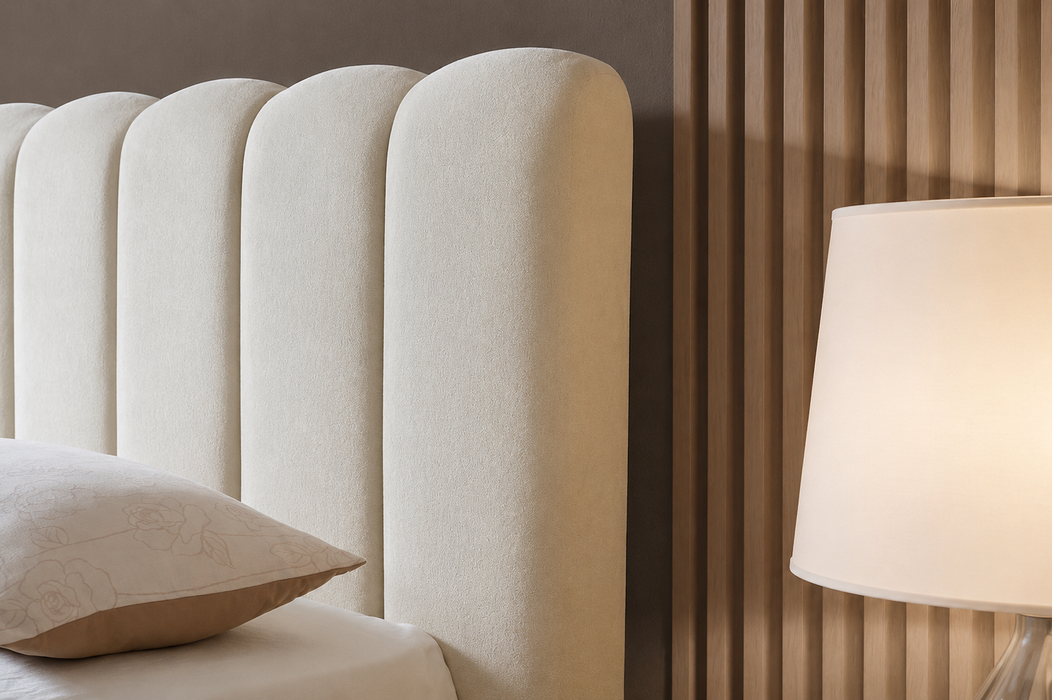 New Cloudy Bett, 200x200cm, Teddystoff Beige