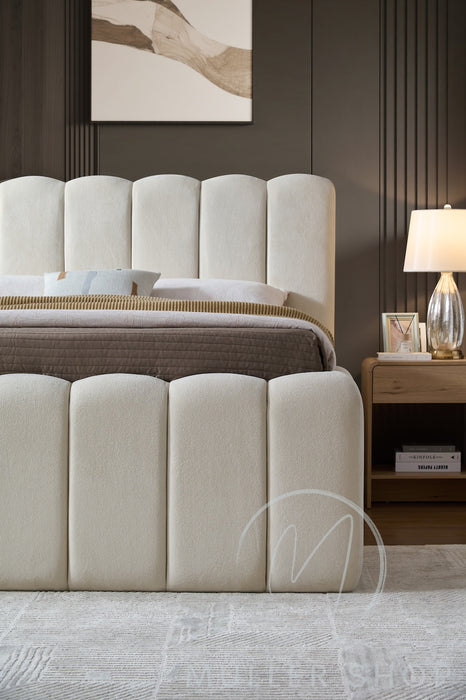 Cloudy Bett, 160x200cm, Samt Beige