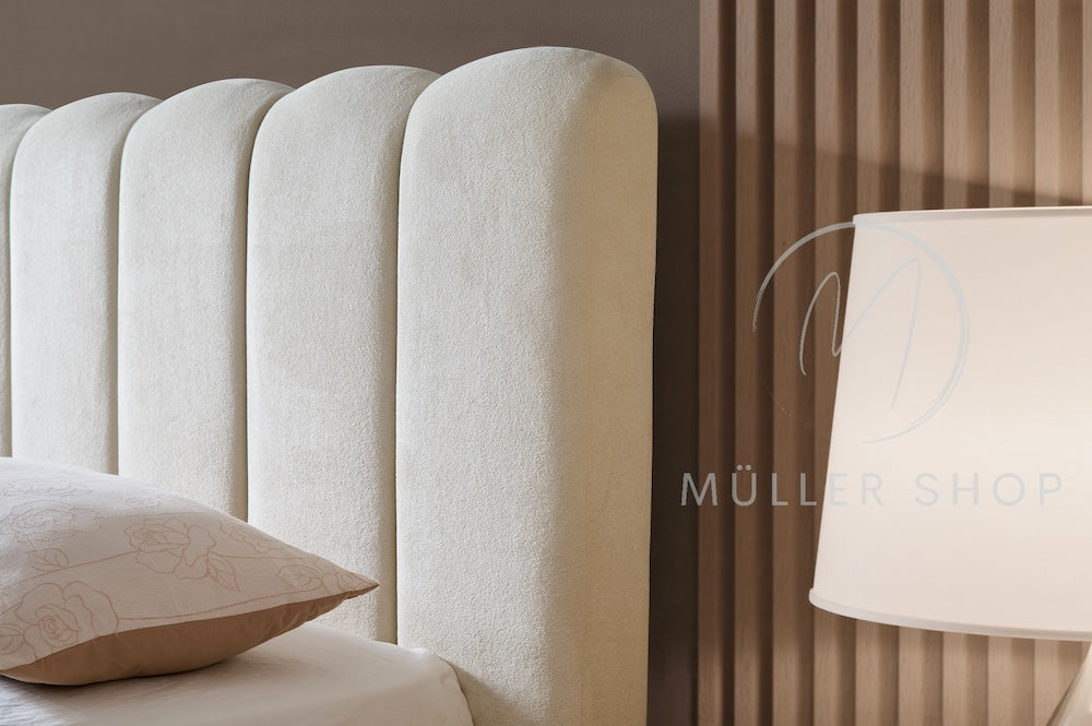 Cloudy Bett, 180x200cm, Teddystoff Beige